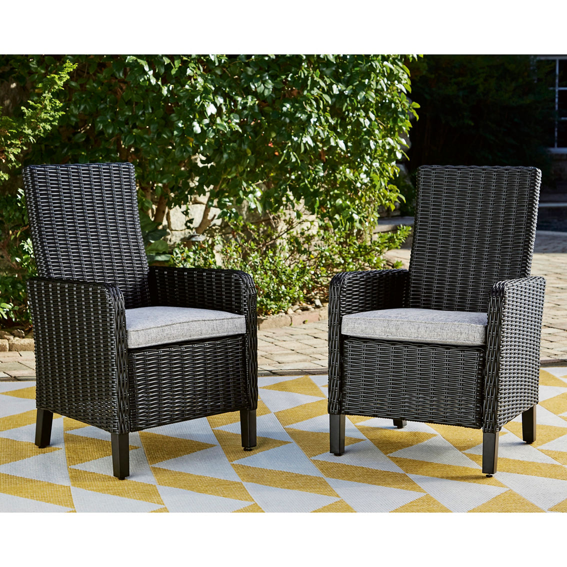 Signature Design by Ashley Beachcroft 6 pc. Outdoor Dining Set with Bench - Image 4 of 7