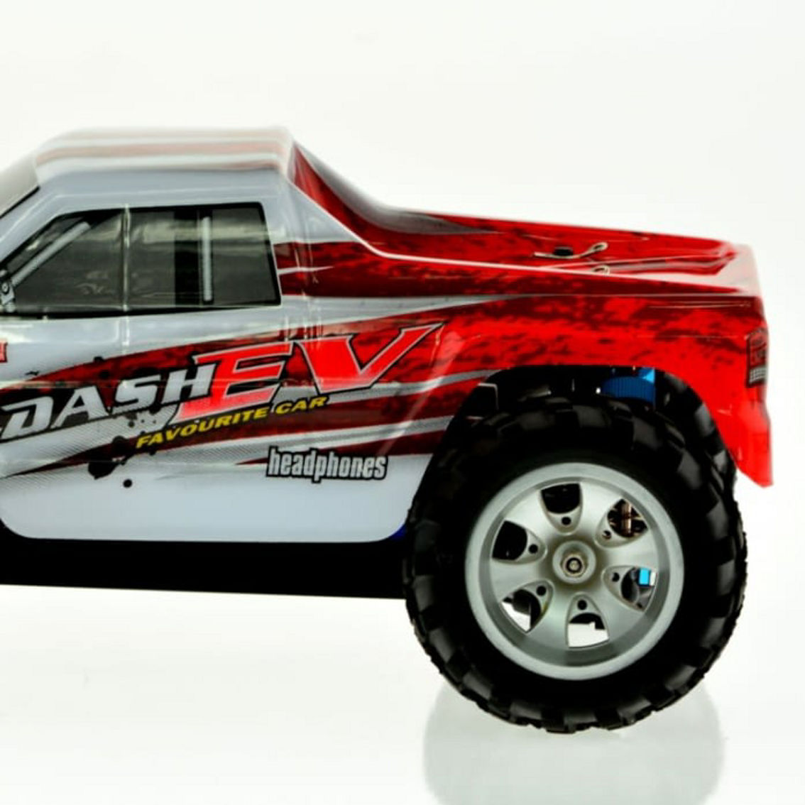 CIS-A979-B 1:16 scale monster truck with 450 feet range 45 MPH speed - Image 2 of 5