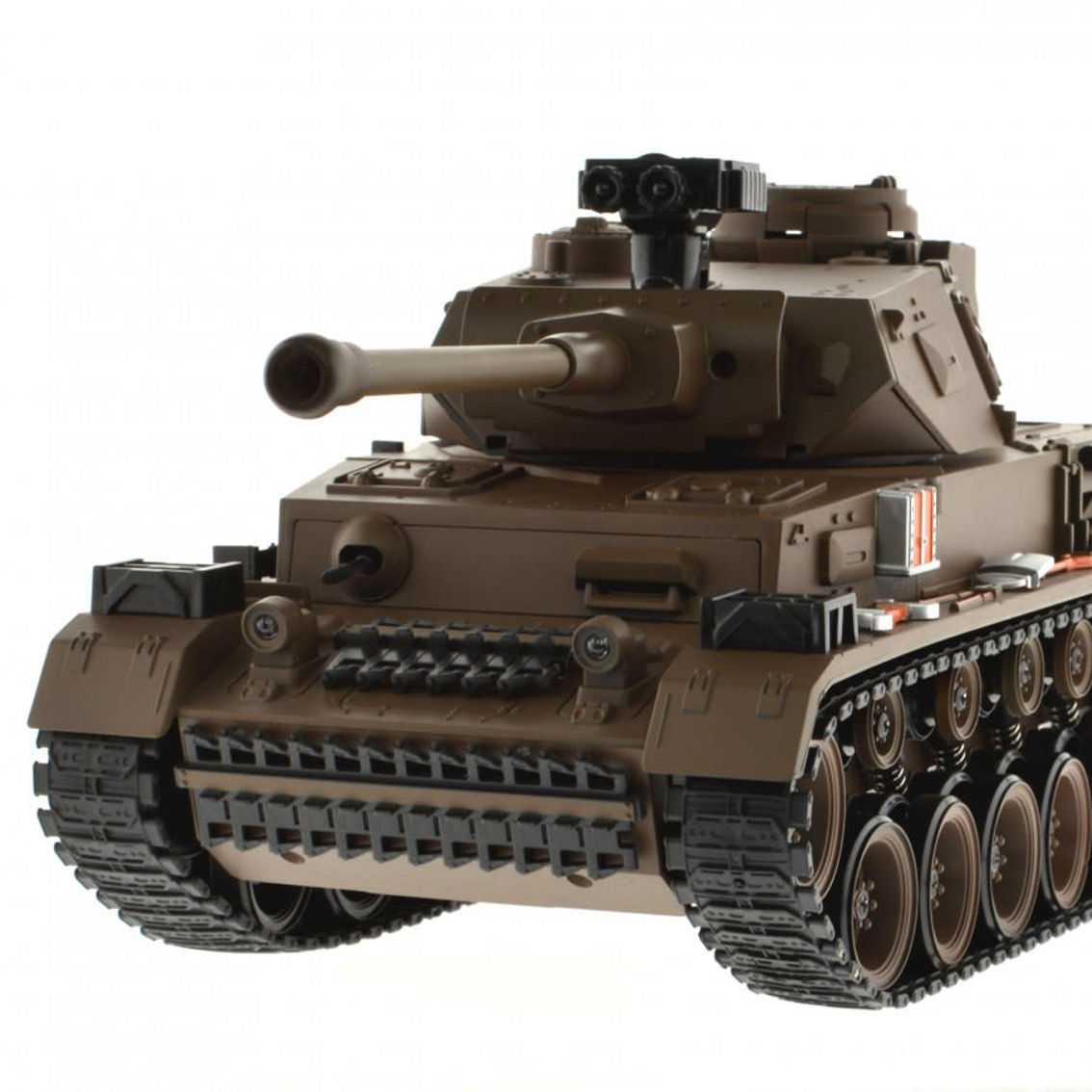 CIS-YZ-826 1:18 scale WWII German Panther tank with lights sound and BB gun - Image 5 of 5
