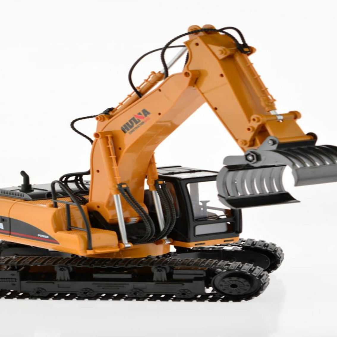 CIS-1570 1:14 16 ch Log grabber with die cast claws 2.4 GHz rechargeable batteries - Image 4 of 5